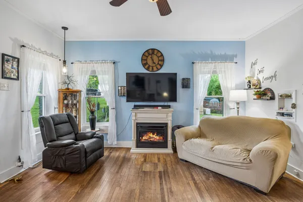 $200,000 | 108 King Drive East, Fayetteville, TN 37334