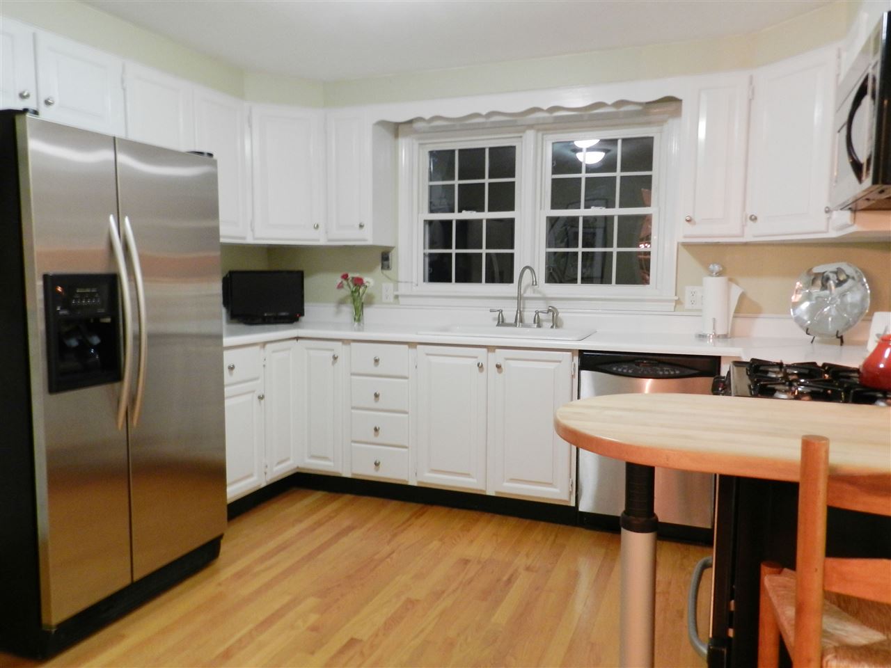 9 Thomsen Road Hampton, NH 03842 - Photo 4 of 40