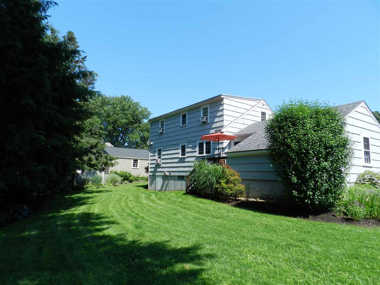 9 Thomsen Road Hampton, NH 03842 - Photo 32 of 40
