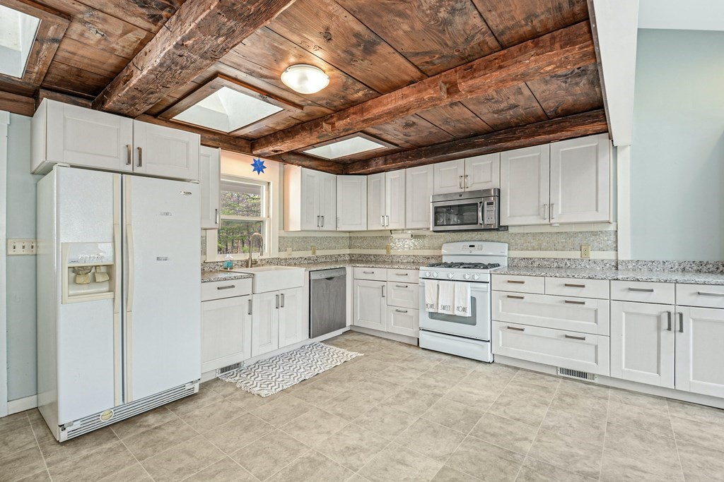 30 Nourse Road Bolton, MA 01740 - Photo 12 of 40