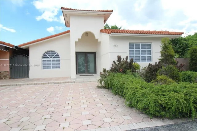 $3,300 | 3355 West 68th Street, Unit 150, Hialeah, FL 33018