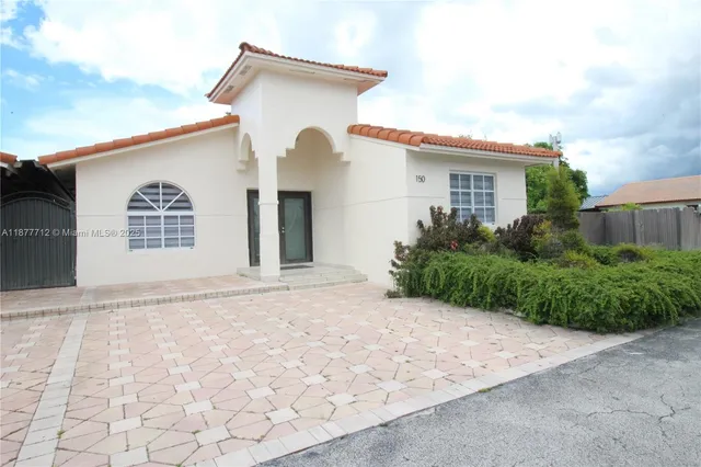 $3,300 | 3355 West 68th Street, Unit 150, Hialeah, FL 33018