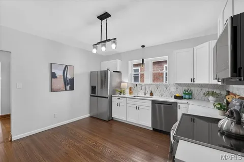 $450,000 | 5410 Tholozan Avenue, St. Louis, MO 63109