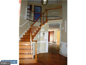 232 Jefferson Road Elmer, NJ 08318 - Photo 2 of 11 Foyer