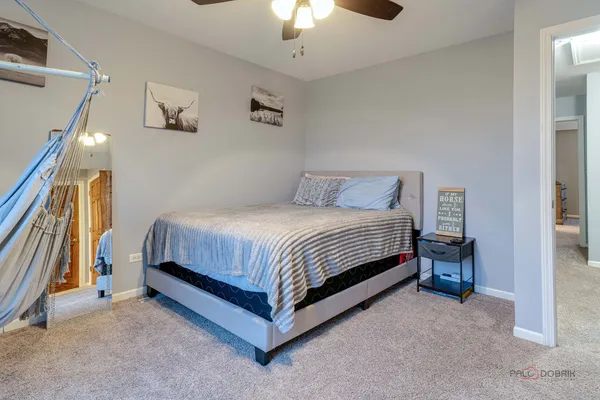 $425,900 | 285 Regency Court, Unit B, Wauconda, IL 60084
