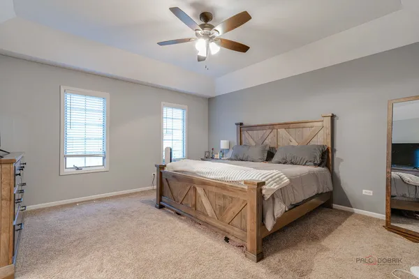 $425,900 | 285 Regency Court, Unit B, Wauconda, IL 60084