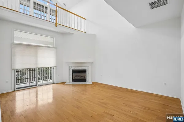 $689,000 | 204 Edmonton Court, Unit 67, Livingston, NJ 07039