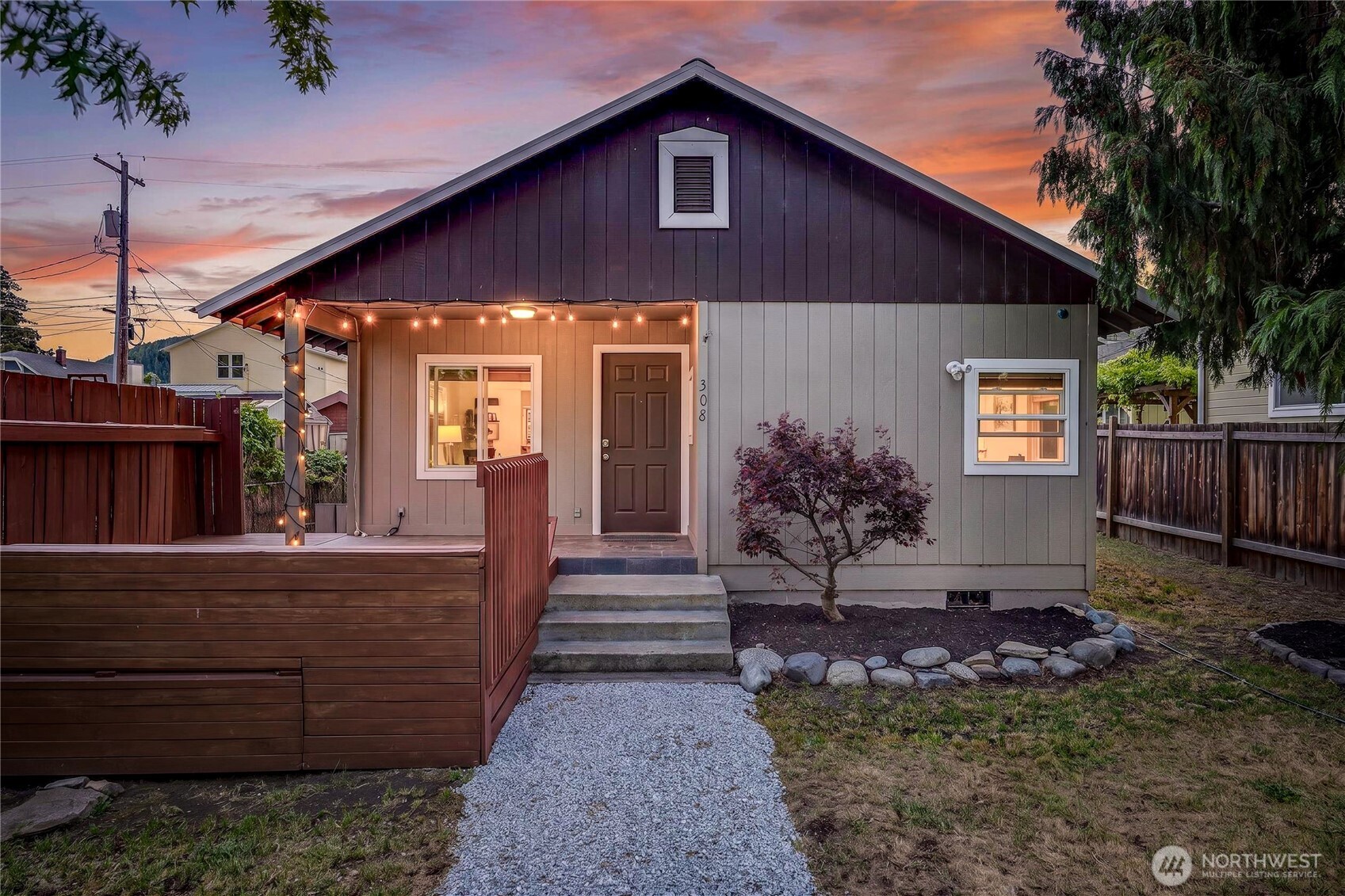 308 Riverside Drive Cashmere, WA 98815 - Photo 1 of 27 Gallery Image 1