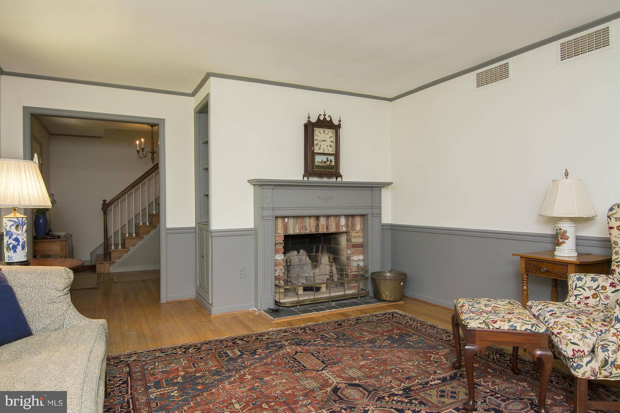1606 Ridout Road Annapolis, MD 21409 - Photo 7 of 26 Living Room