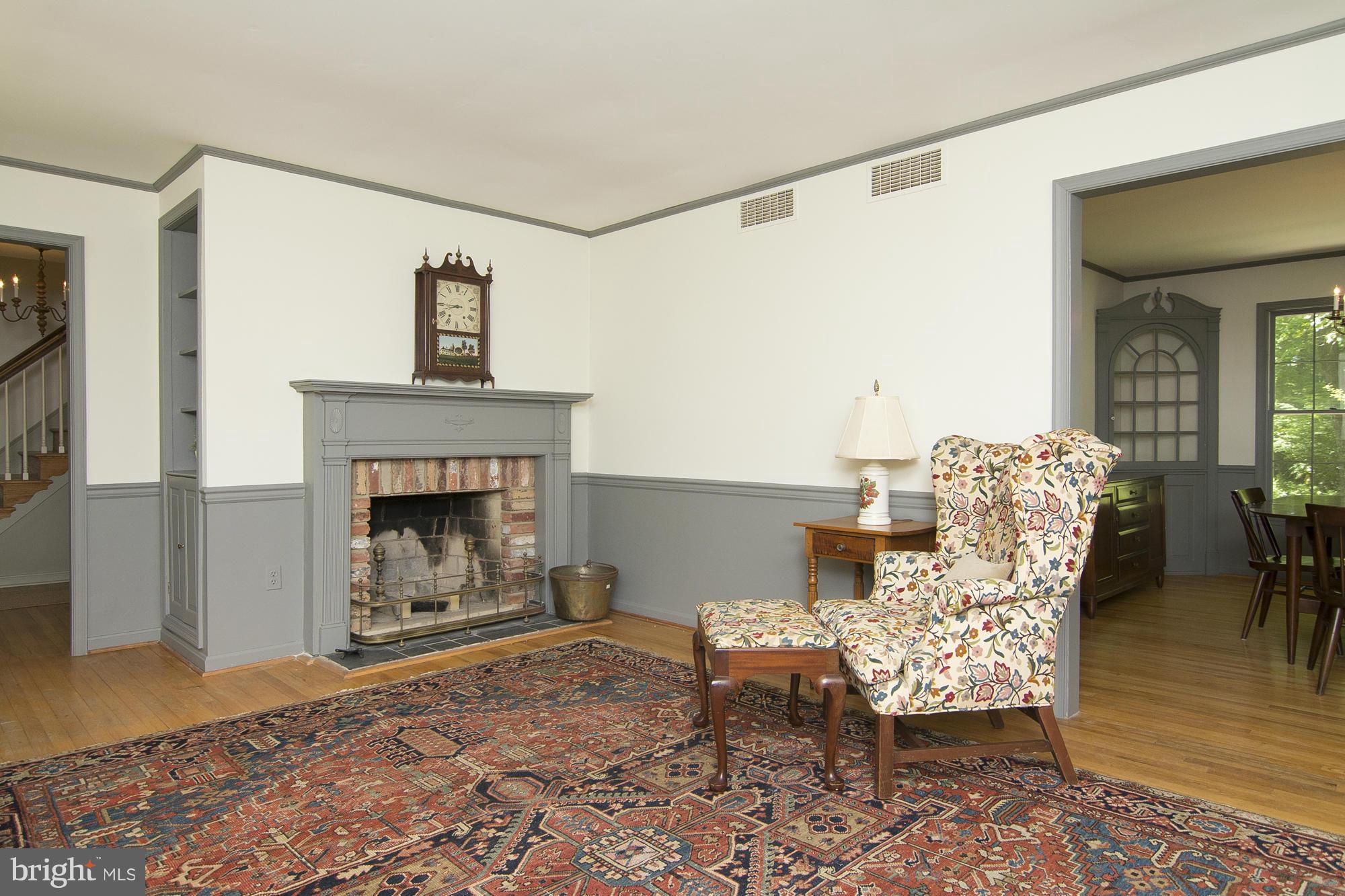 1606 Ridout Road Annapolis, MD 21409 - Photo 8 of 26 Living Room