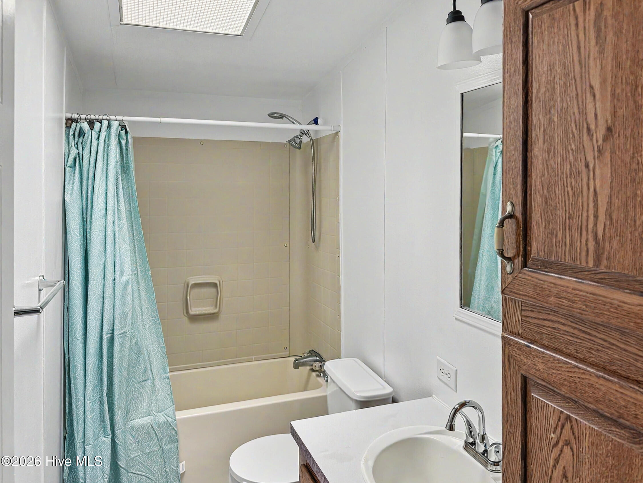 313 Wright Road Vass, NC 28394 - Photo 10 of 23 Hallway Bath