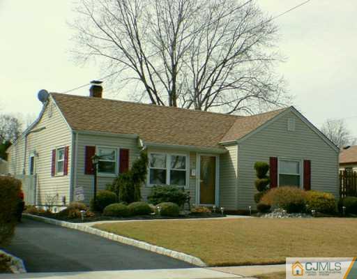 28 West Stony Road Edison, NJ 08817 - Photo 1 of 8