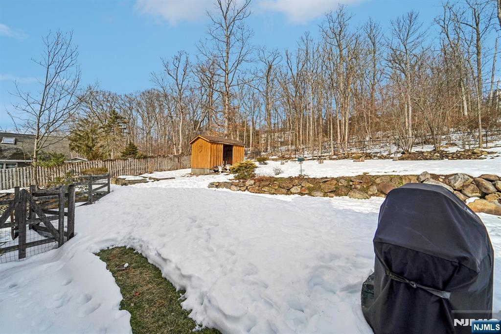 406 Indian Road Wayne, NJ 07470 - Photo 35 of 41 a view of outdoor space with swimming pool