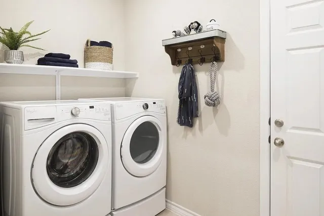 $2,500 | 7516 Saginaw Drive, Manor, TX 78653