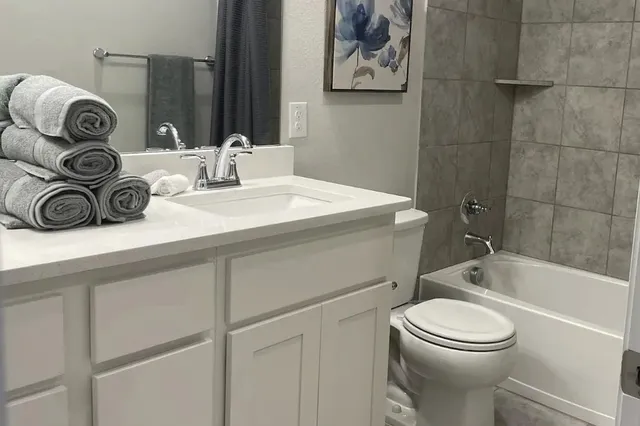 $2,500 | 7516 Saginaw Drive, Manor, TX 78653