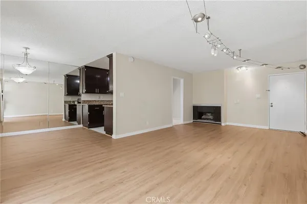 $630,000 | 125 South Sierra Madre Boulevard, Unit 104, Pasadena, CA 91107