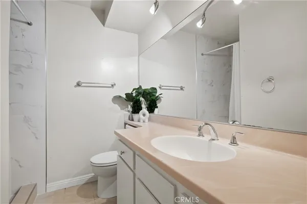 $630,000 | 125 South Sierra Madre Boulevard, Unit 104, Pasadena, CA 91107