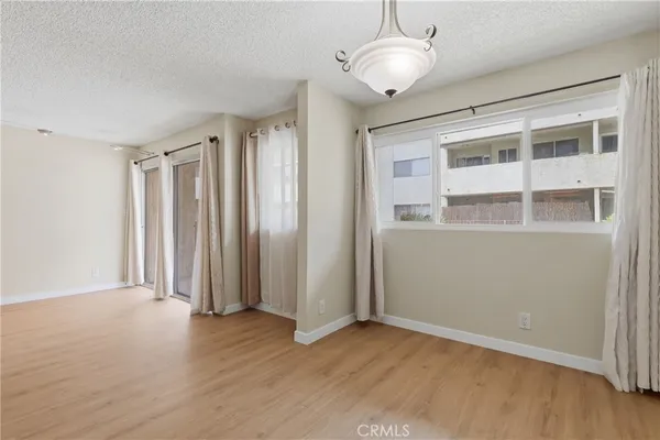 $630,000 | 125 South Sierra Madre Boulevard, Unit 104, Pasadena, CA 91107