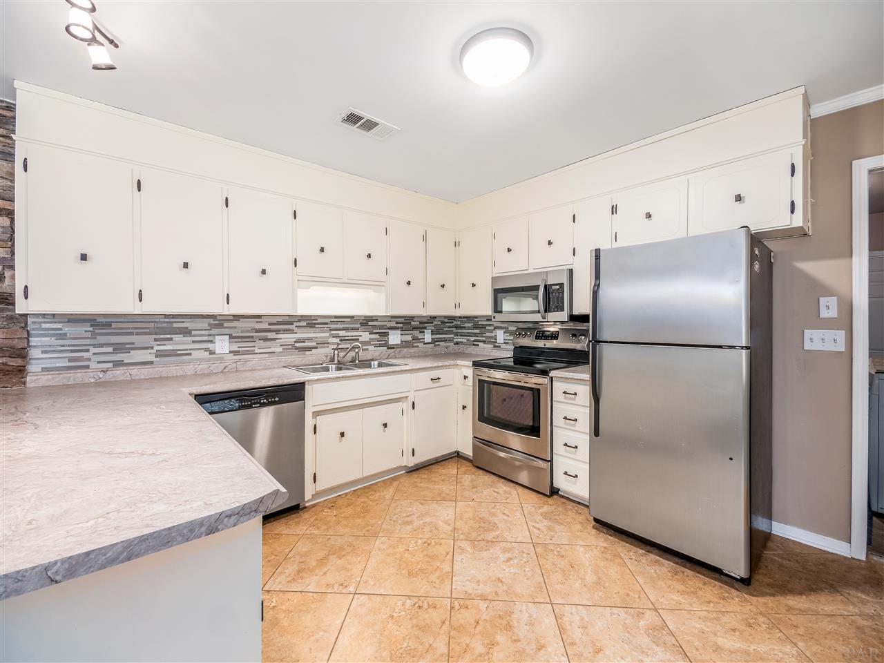 2239 Ryale Road Cantonment, FL 32533 - Photo 12 of 38 Gallery Image 12