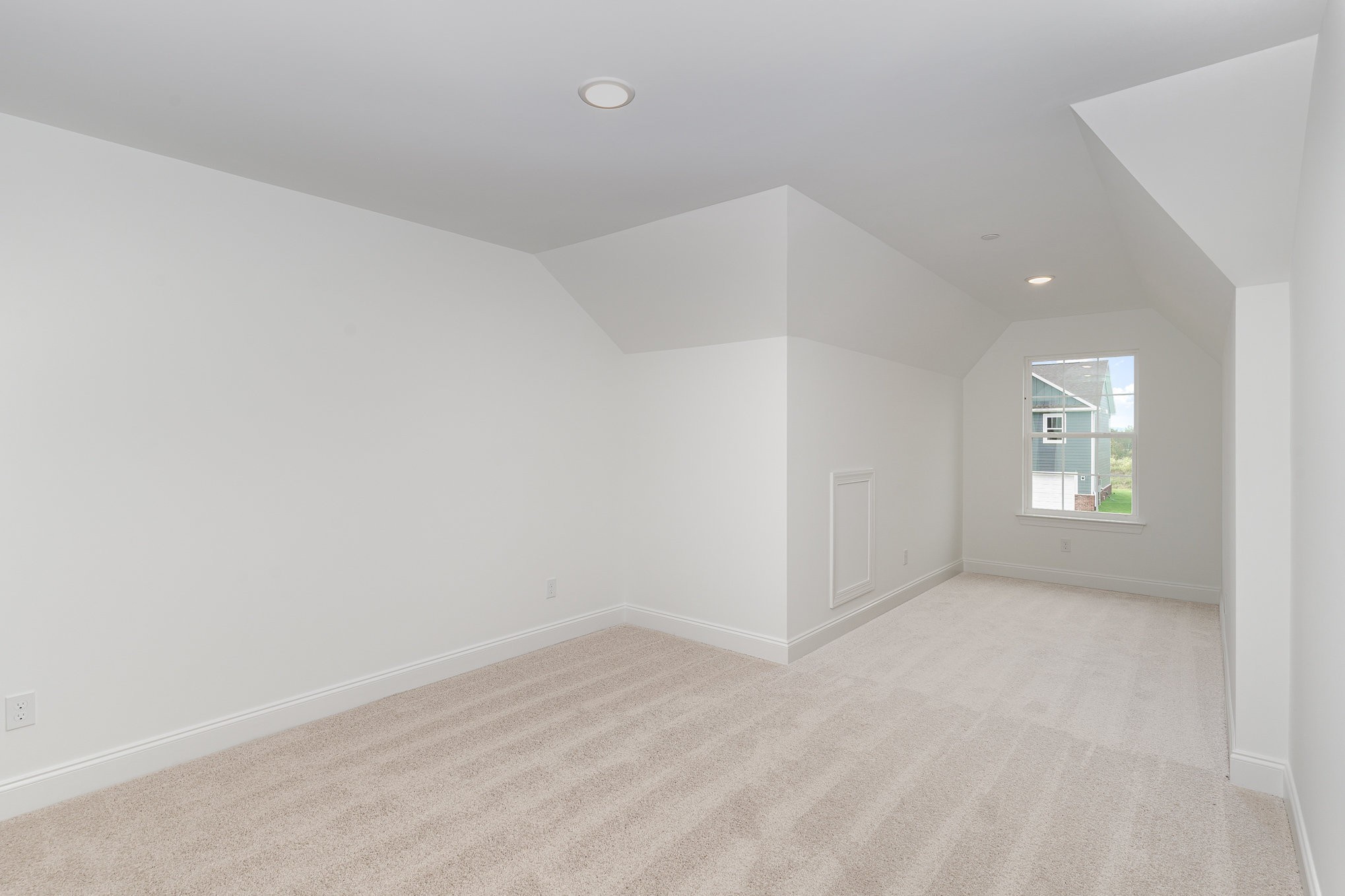 3116 Arbor Valley Rd Spring Hill Spring Hill, TN 37174 - Photo 28 of 43 an empty room with a window