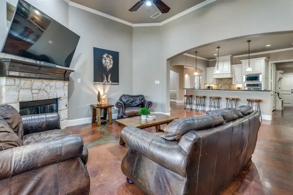 $880,000 | 4353 Crestwood Court, Grapevine, TX 76051
