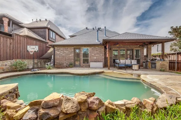 $880,000 | 4353 Crestwood Court, Grapevine, TX 76051