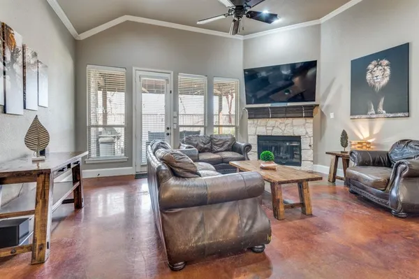 $880,000 | 4353 Crestwood Court, Grapevine, TX 76051