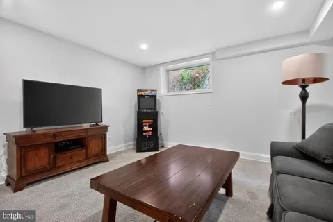 a view of a storage & utility room