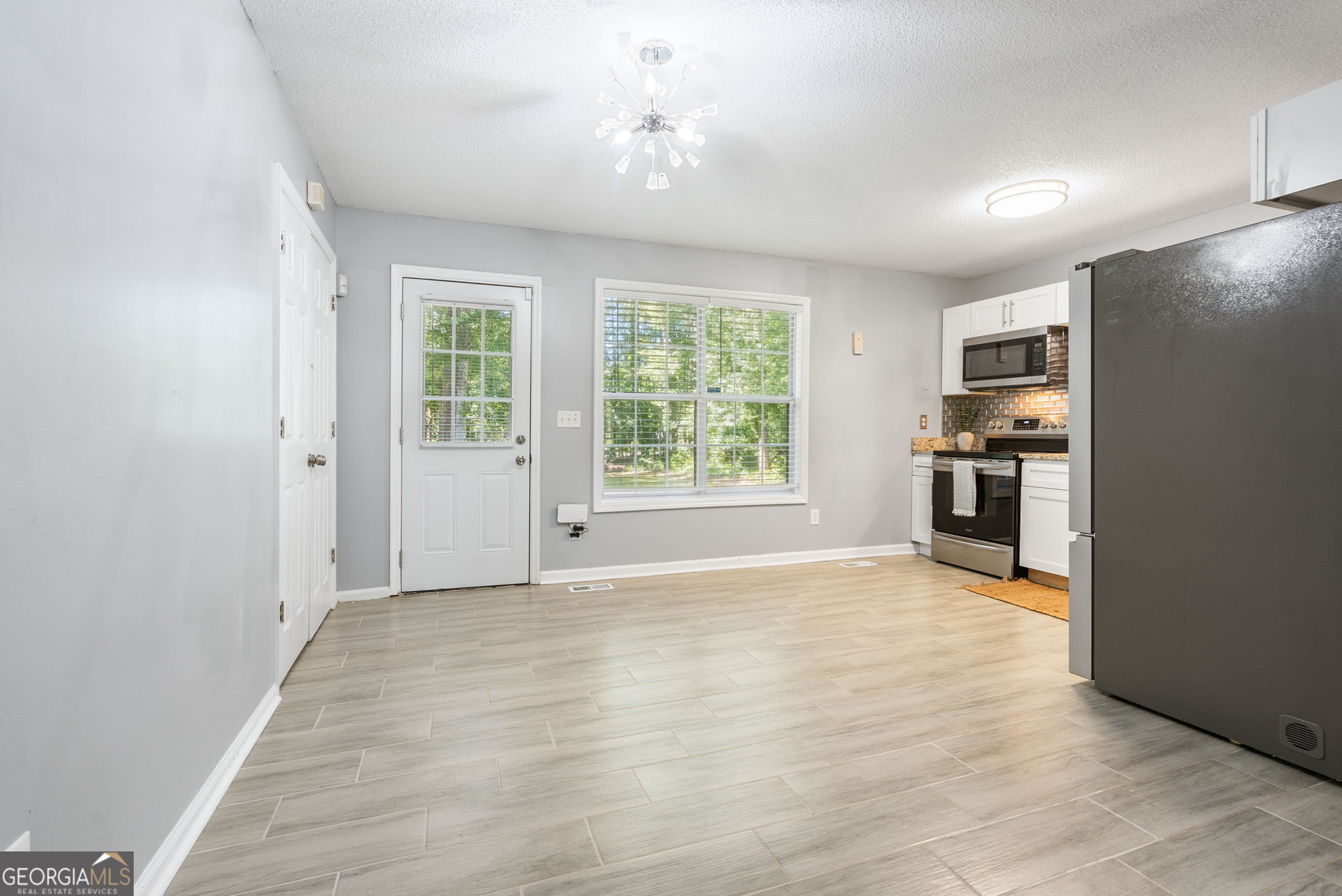 1209 North Hampton Drive Hampton, GA 30228 - Photo 13 of 26 Kitchen Views