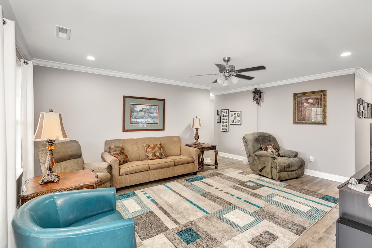 26900 Scoggins Road Elkmont, AL 35620 - Photo 6 of 24