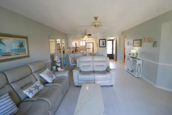 $2,100 | 4250 A1A South, St. Augustine, FL 32080