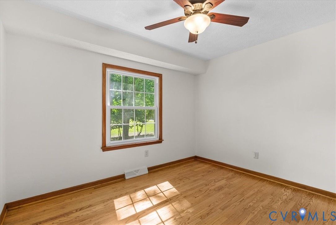 2829 Winningham Road Crewe, VA 23930 - Photo 15 of 45