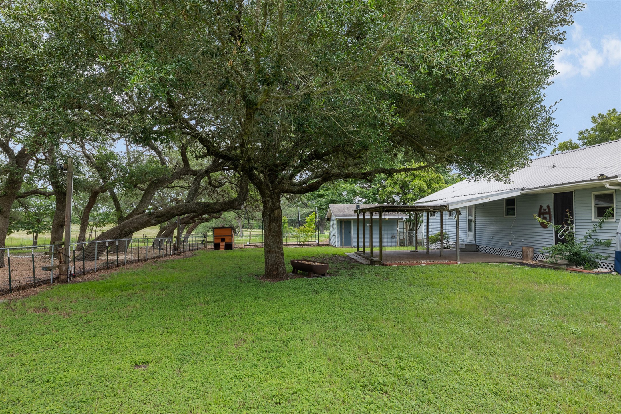 5030 Frenzel Road Round Top, TX 78954 - Photo 33 of 47