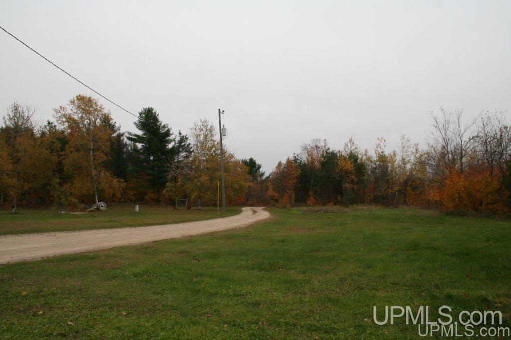 N6511 Connors Road Munising, MI 49862 - Photo 5 of 39