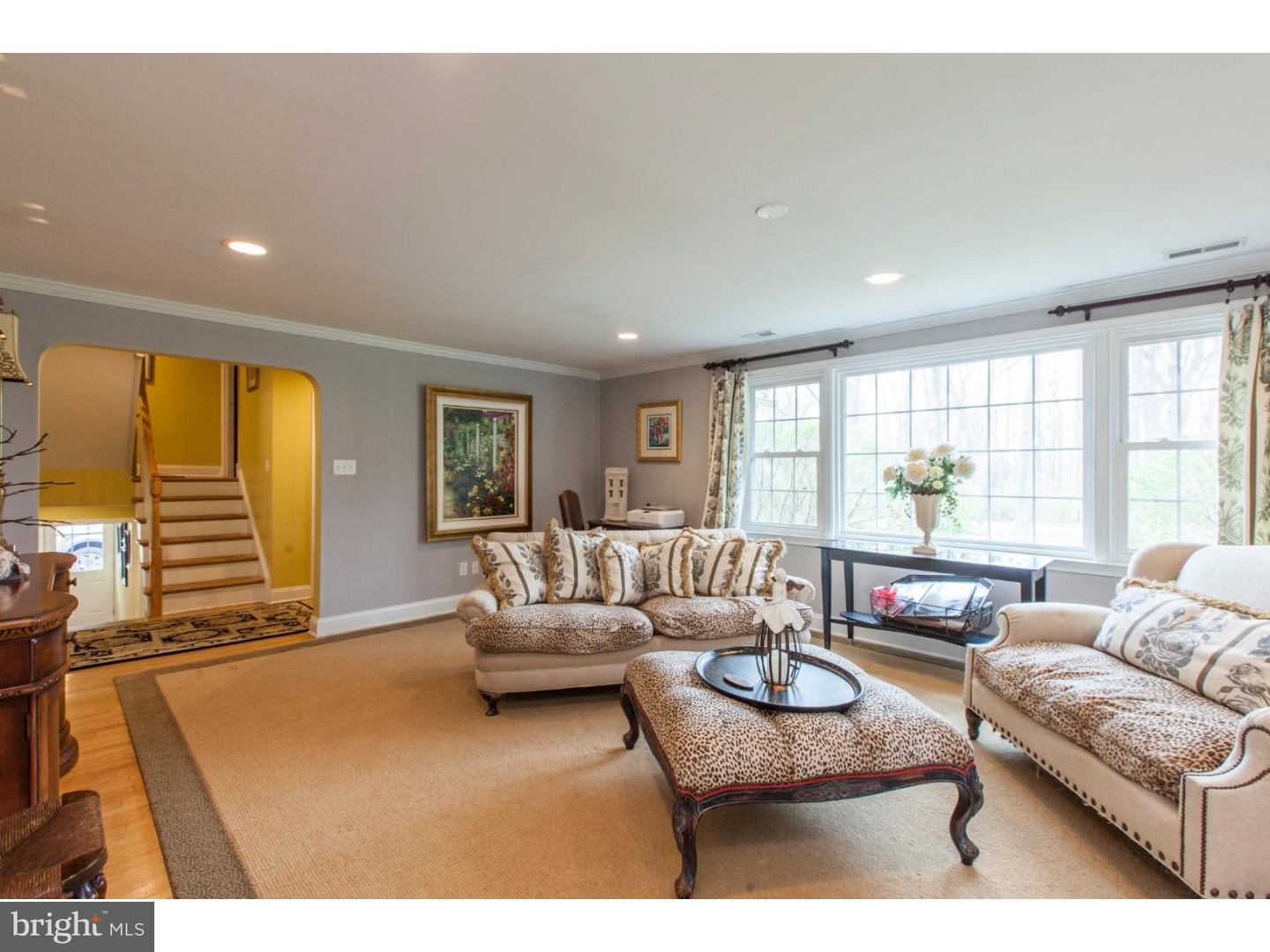 648 Harwick Road Wayne, PA 19087 - Photo 2 of 25 Living Room