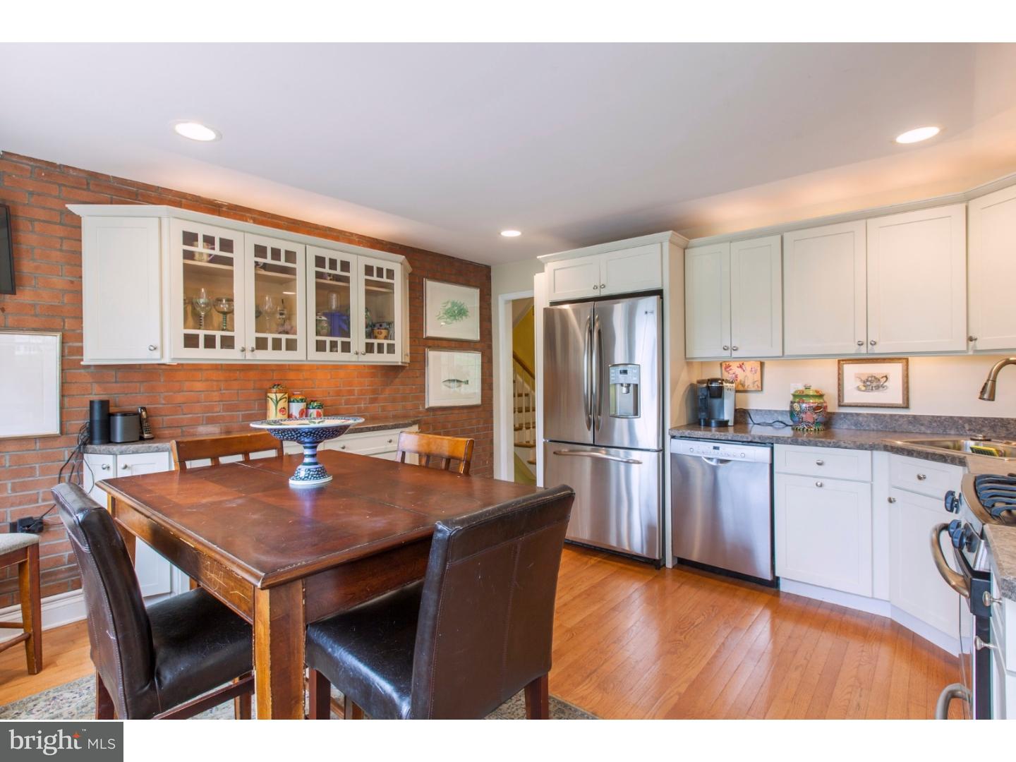 648 Harwick Road Wayne, PA 19087 - Photo 4 of 25 Kitchen