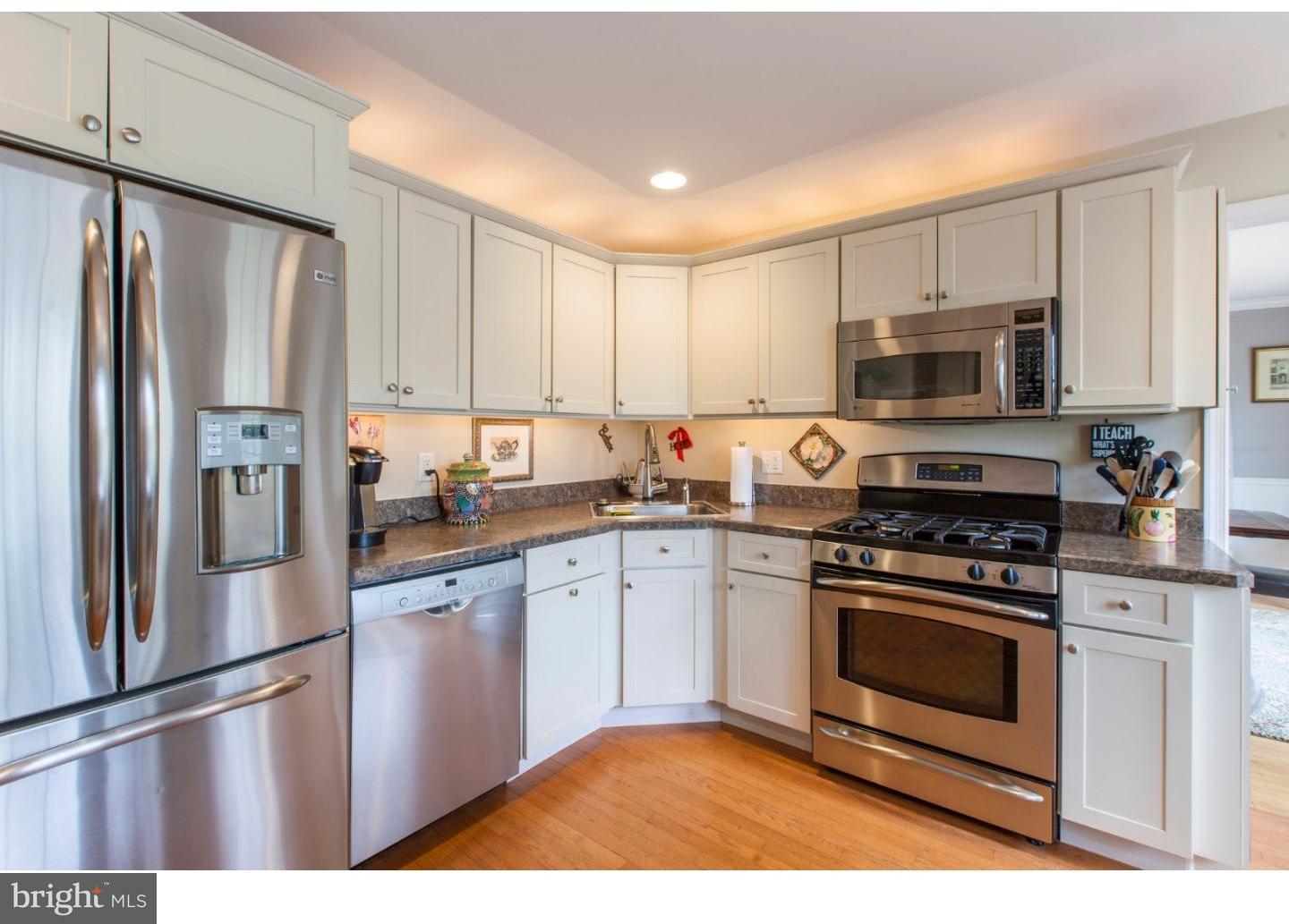 648 Harwick Road Wayne, PA 19087 - Photo 5 of 25 Kitchen