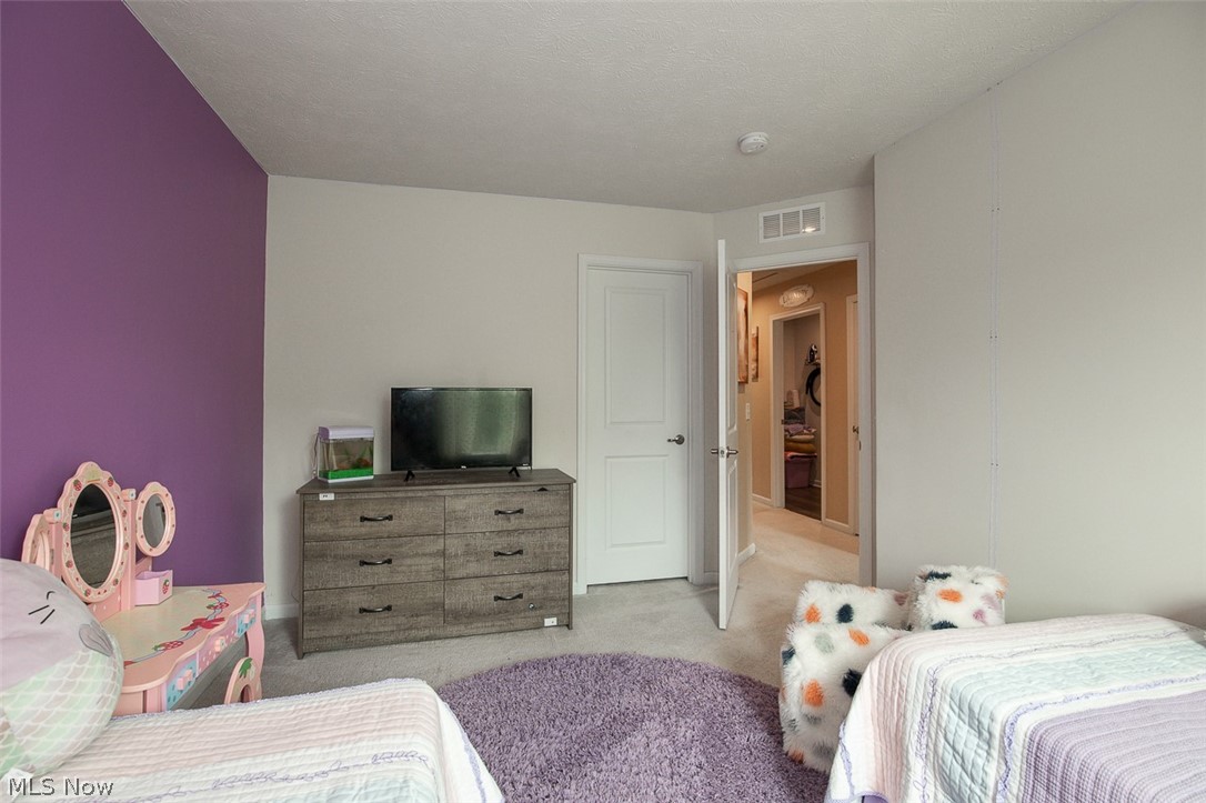 1165 Meadow Run Akron, OH 44321 - Photo 23 of 32