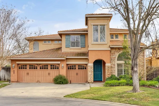 $885,000 | 937 Sierra Park Lane, Sacramento, CA 95864