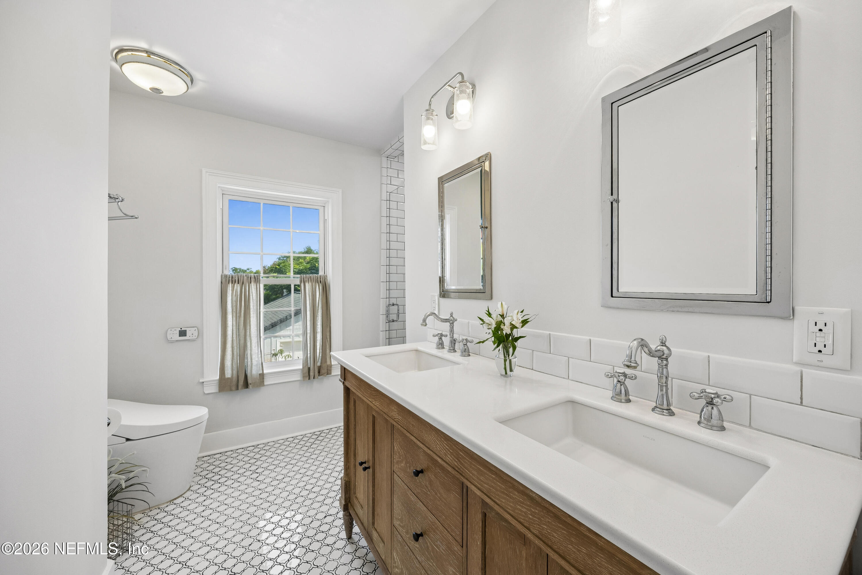 2564 Pineridge Road Jacksonville, FL 32207 - Photo 33 of 69 33_beyc6a3819d9b791f