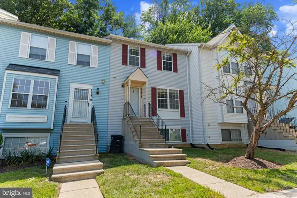 $2,200 | 11417 Honeysuckle Court, Unit 32, Upper Marlboro, MD 20774