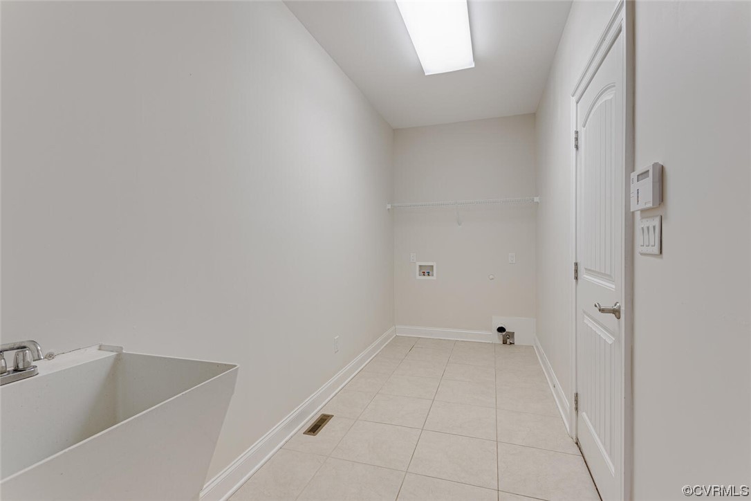 488 Bel Bridge Circle Midlothian, VA 23113 - Photo 10 of 38 a view of room and closet