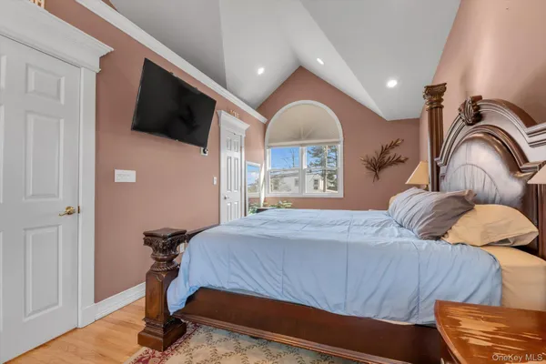 $899,000 | 1160 Bellmore Road, Bellmore, NY 11710