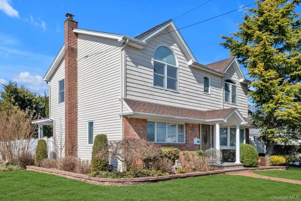 $899,000 | 1160 Bellmore Road, Bellmore, NY 11710