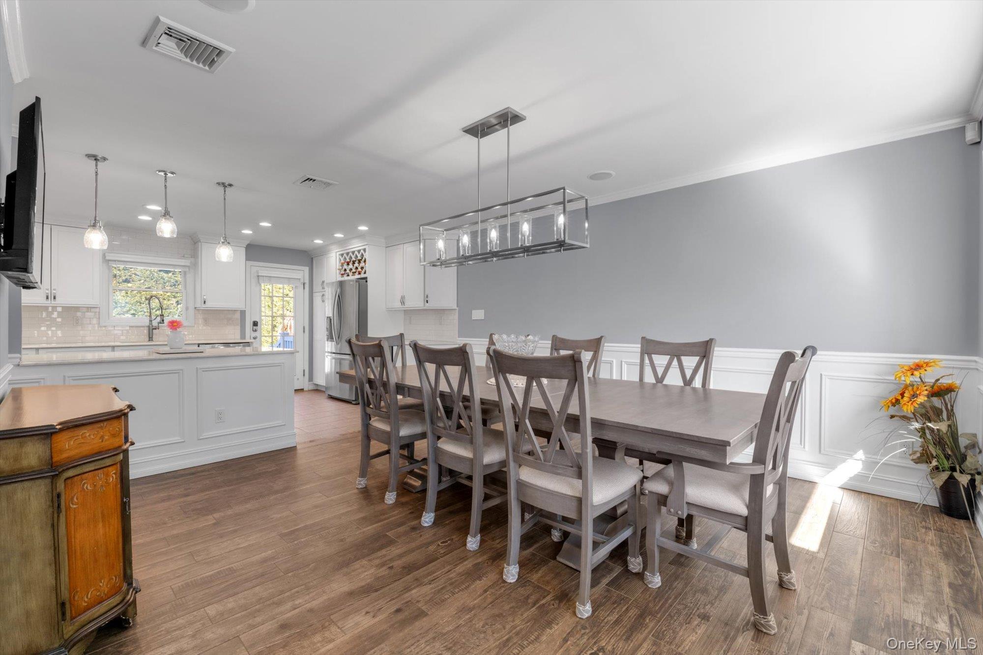 1160 Bellmore Road Bellmore, NY 11710 - Photo 7 of 28