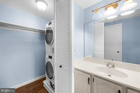 $199,500 | 4 Cross Keys Road, Unit 4E, Baltimore, MD 21210