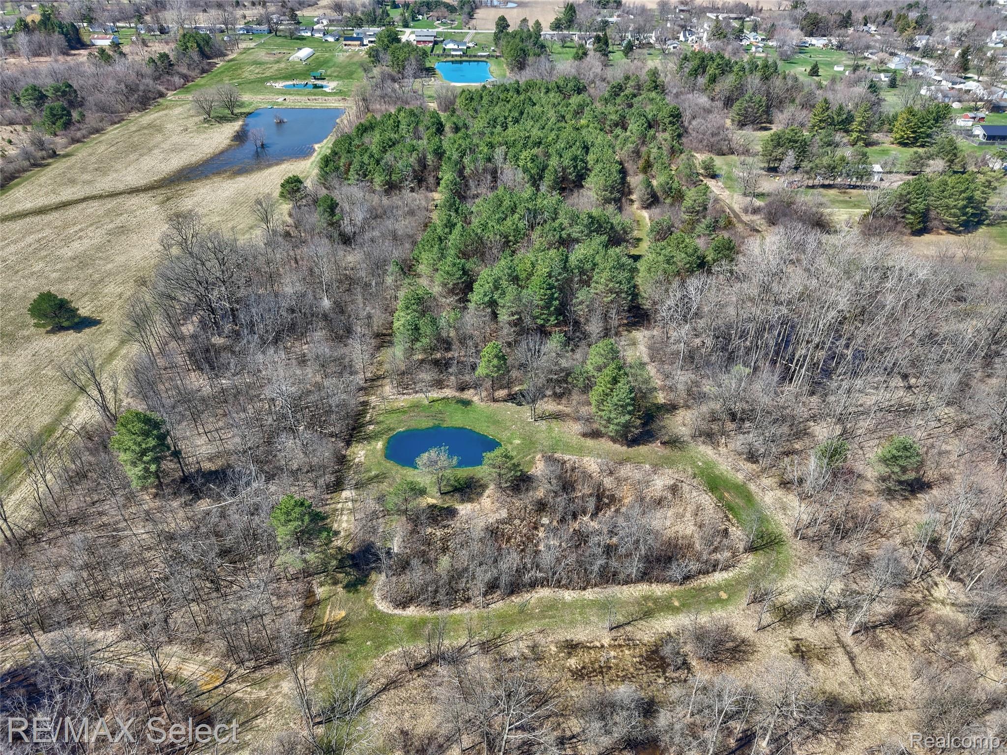 3309 South Vassar Road Davison, MI 48423 - Photo 42 of 45 3309 S. Vassar Rd 054.jpg
