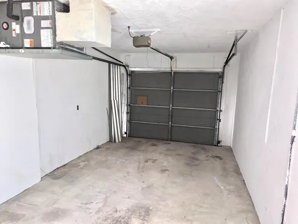$2,100 | 111 Northwest 31st Court, Pompano Beach, FL 33064
