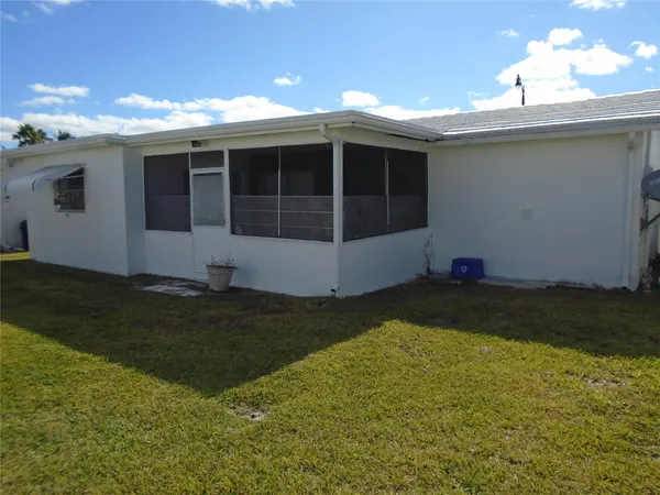 $2,100 | 111 Northwest 31st Court, Pompano Beach, FL 33064