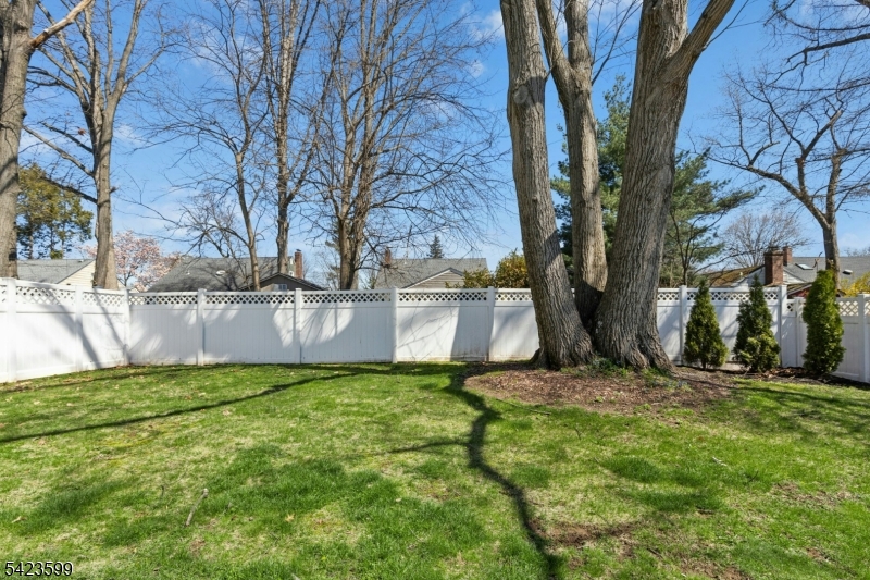 512 Gallows Hill Road Cranford, NJ 07016 - Photo 33 of 34